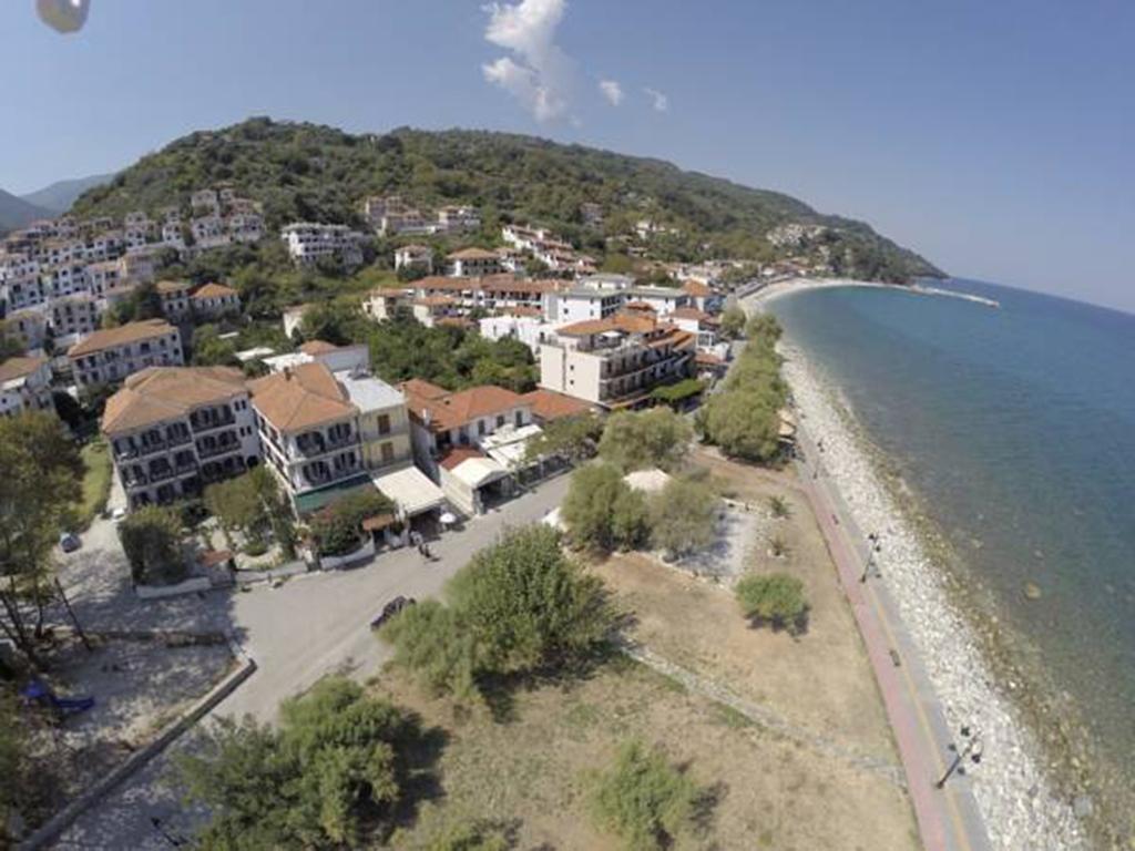 Hotel Zefiros à Agios Ioannis  Extérieur photo